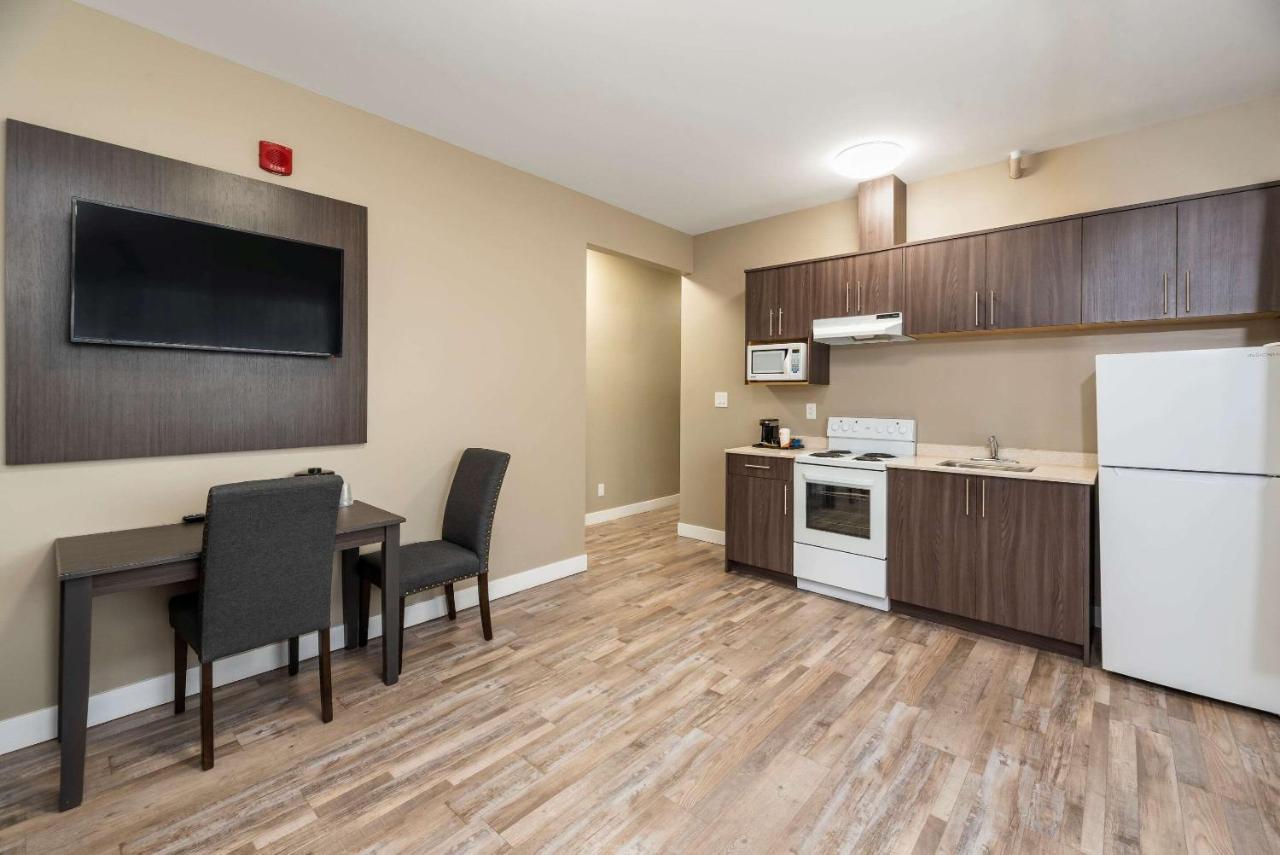 Econo Lodge Prince George Exterior foto